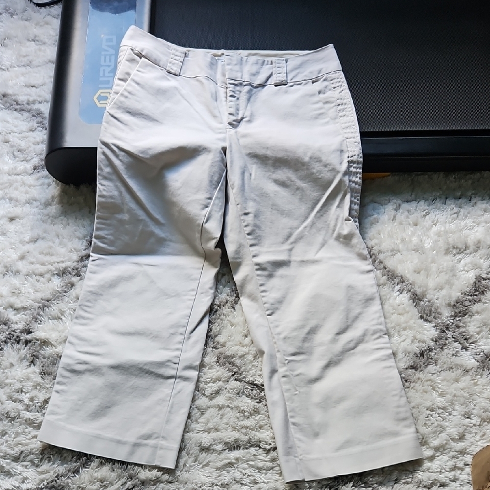 Light Cream Cropped Pants Old Navy Size 8